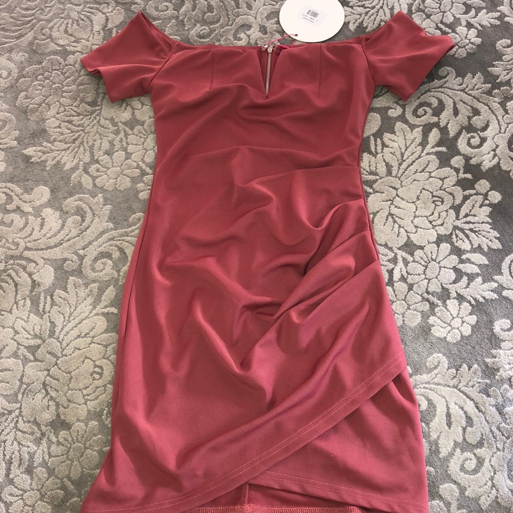 Tiger Mist Aisha off the shoulder dress NWT - Picture 2 of 8
